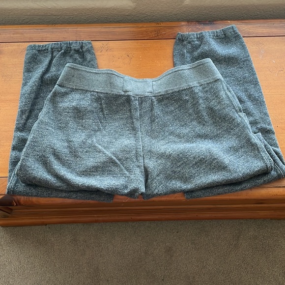 Abercrombie & Fitch Joggers - Picture 2 of 7